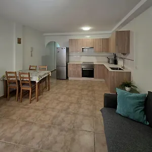 https://apartment-playa-las-vistas-playa-de-las-americas-tenerife.in-canary-islands.com
