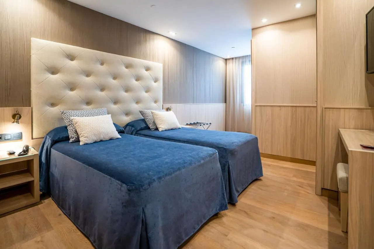 ברצלונה Hotel Rialto 3*,  ספרד